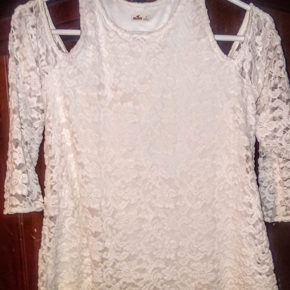 Abercrombie & Fitch Cream Apparel